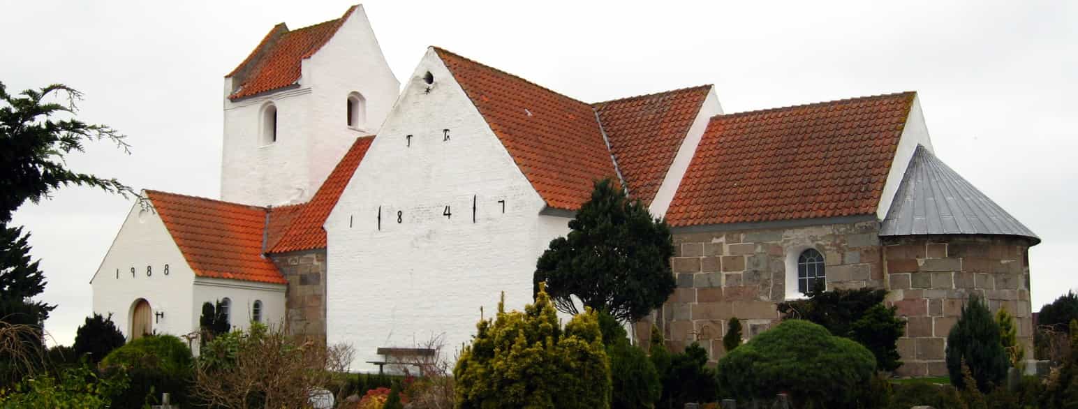 Klim Kirke er opført i romansk tid. Tårnet blev tilbygget i middelalderen, og i 1800-tallet fik kirken to korsarmskapeller