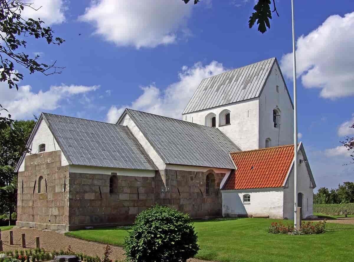Vust Kirke