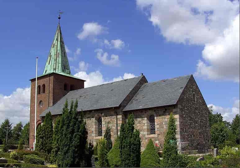 Almind Kirke