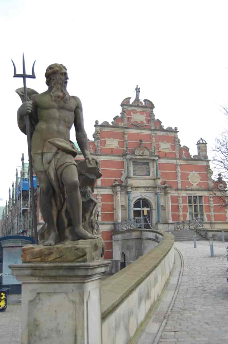 Statuen Neptun foran Børsen