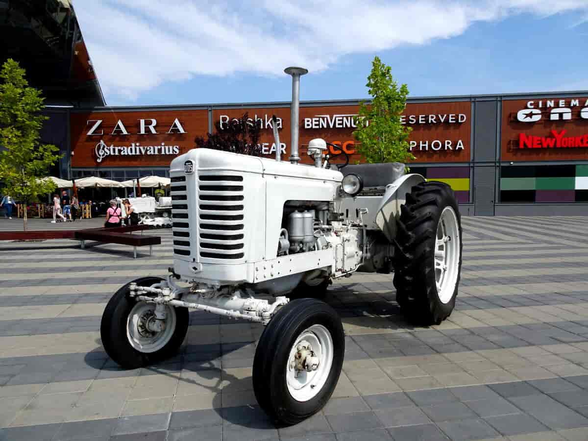 Rumænsk UTB-traktor fra 1950'erne.
