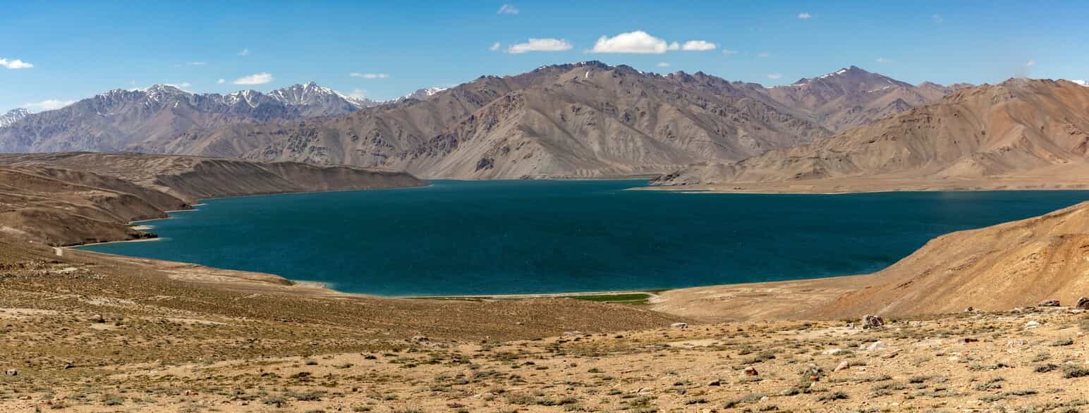 En del af bjergområdet Pamir ved søen Yashikul i det sydøstlige Tadsjikistan