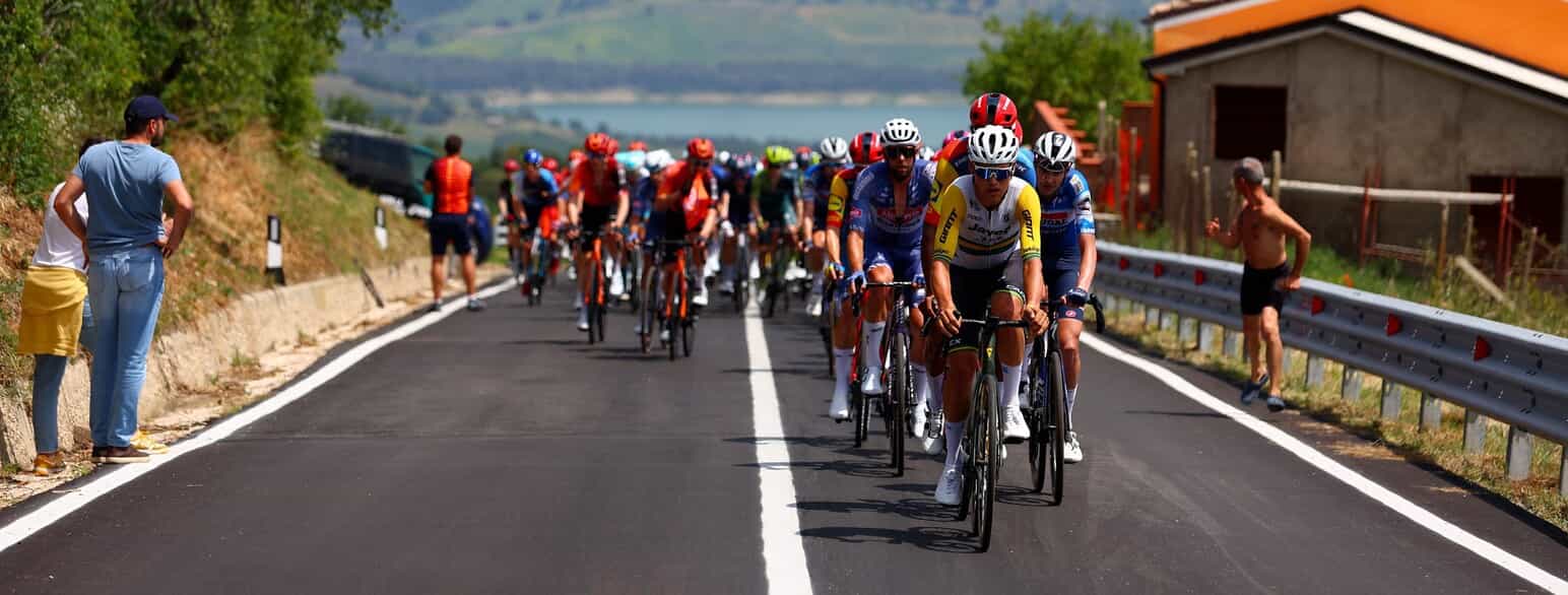 Fra 11. etape af Giro d'Italia 2024 den 15. maj 2024
