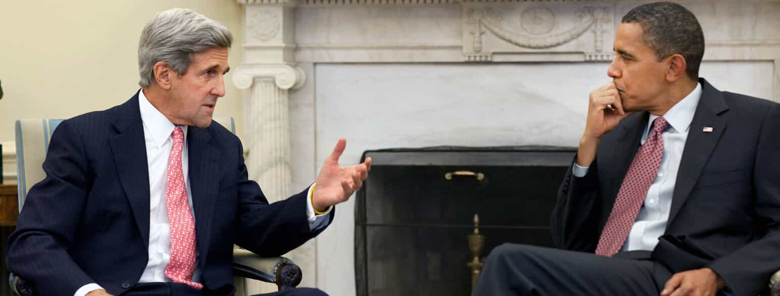 Daværende udenrigsminister John Kerry og præsident Obama, 2009