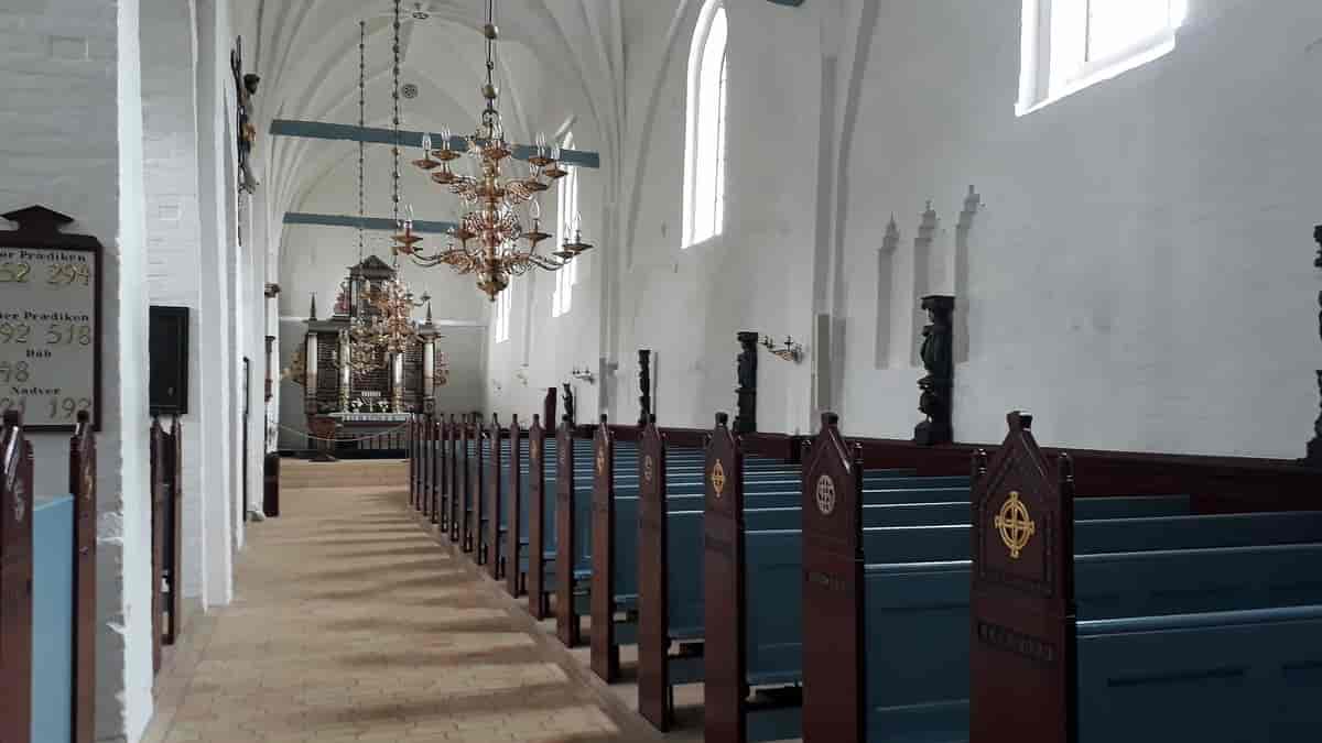 Vrejlev Klosterkirkes indre