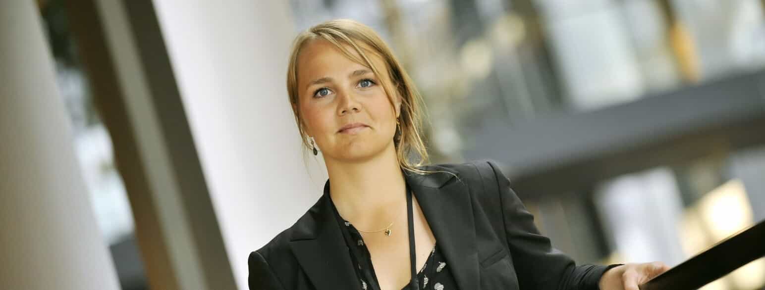 Emilie Turunen som nyvalgt europaparlamentariker i Strasbourg i 2009. Som 25-årig var hun den yngste danske MEP nogensinde og indtil 2011 det siddende parlaments yngste MEP.