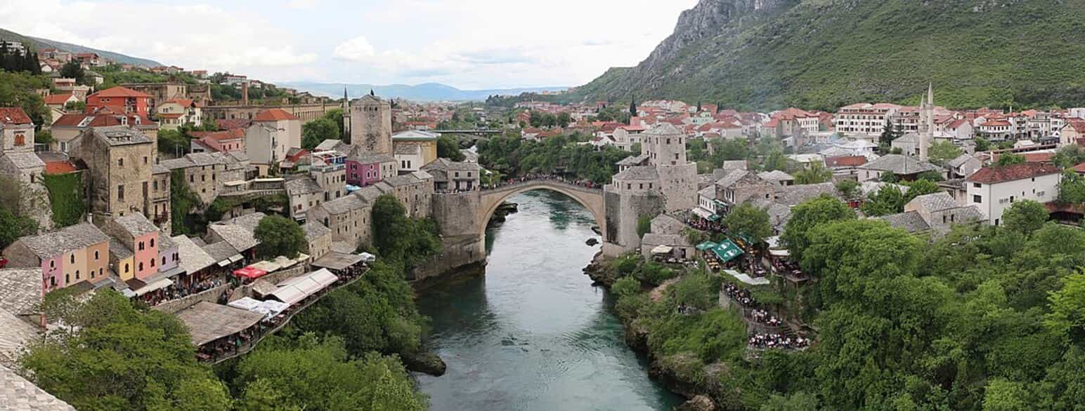 Mostar med broen Stari Most i fokus
