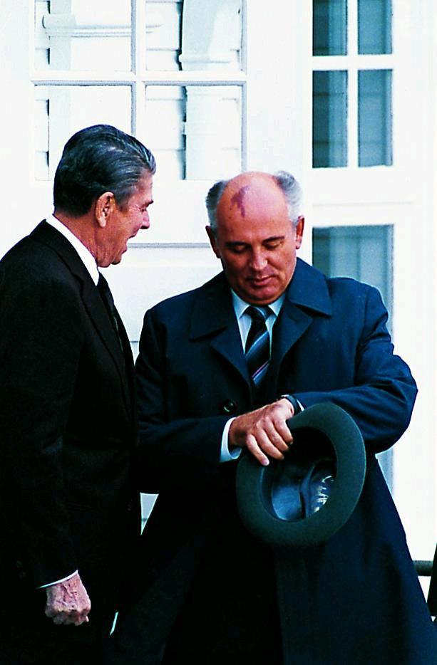 Gorbatjov - Sovjetisk fra lex.dk