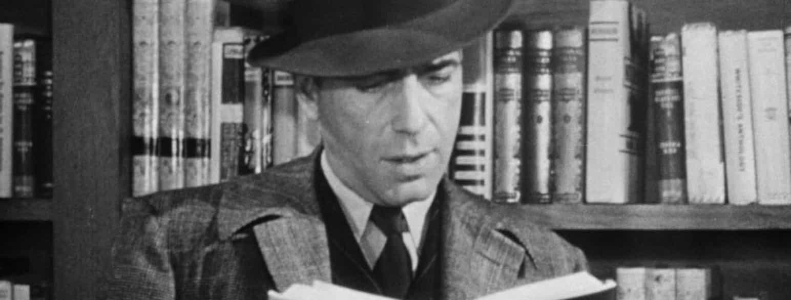 Humphrey Bogart som detektiven Philip  Marlowe i filmatiseringen af Raymond Chandlers krimi Sternwood-mysteriet fra 1946