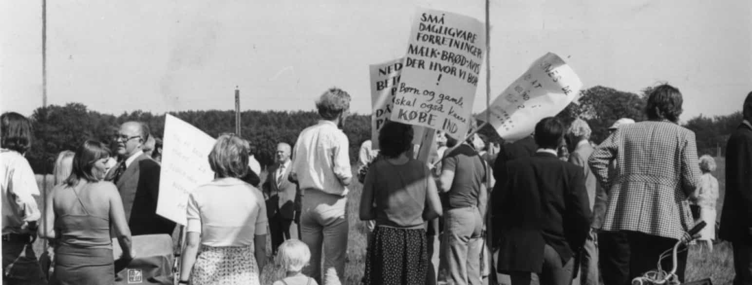 Demonstration mod et nyt butikscenter i Humlebæk (1976)