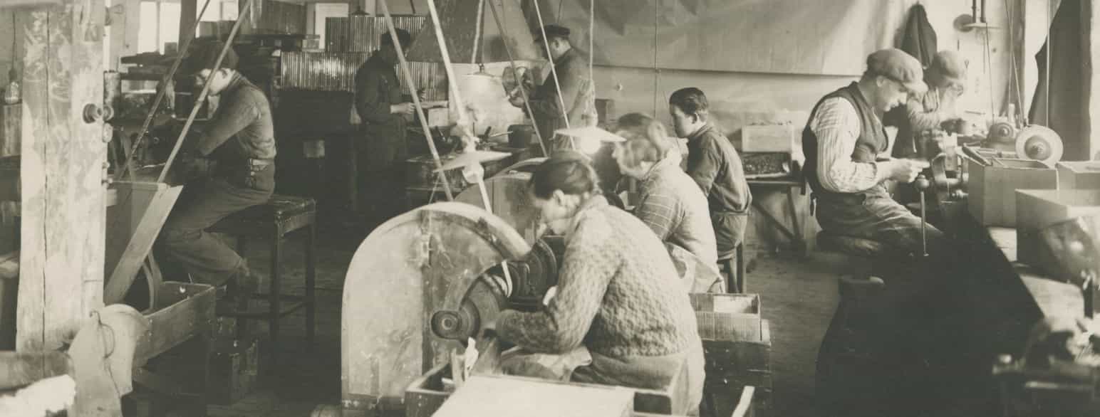 Pimperiet hos Raadvad Knivfabrik i 1933