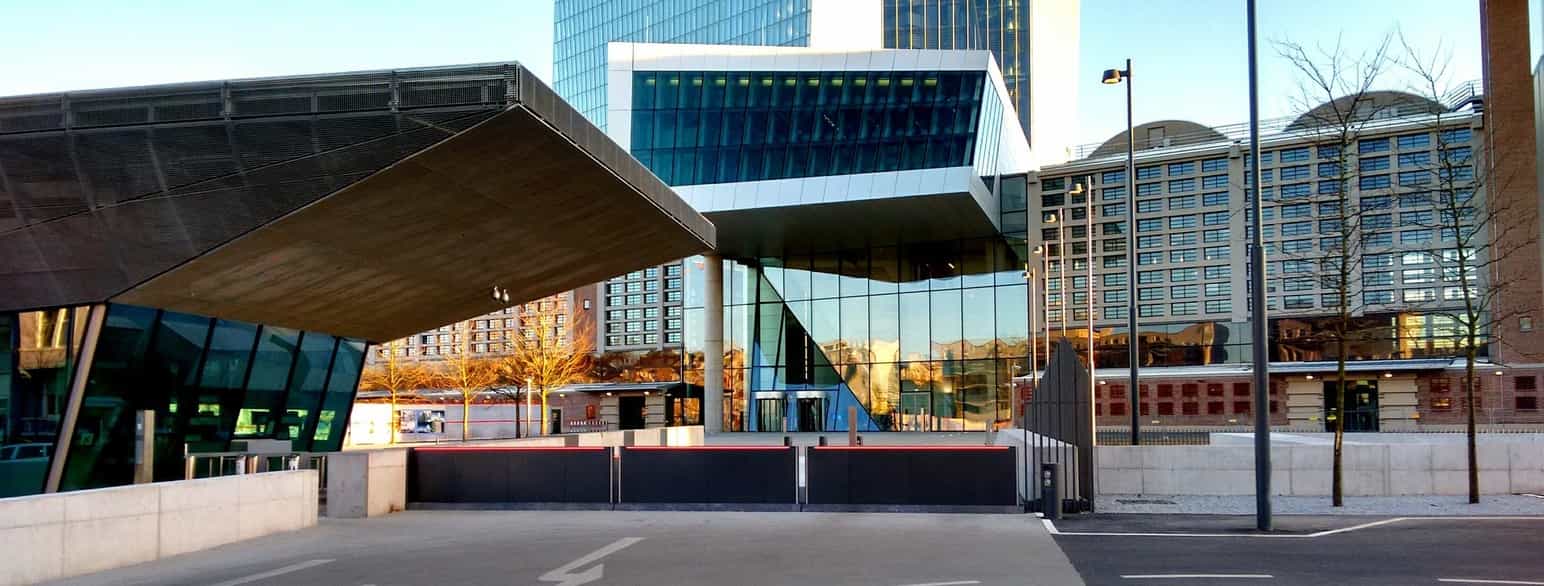 Indgangen til ECB's hovedsæde i Frankfurt am Main, Tyskland