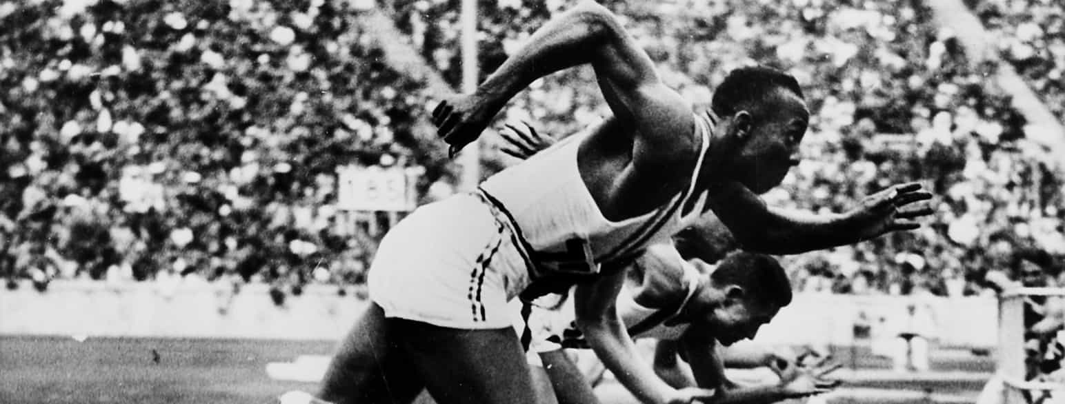 Jesse Owens ved 100-meter-løb, OL i Berlin 1936.