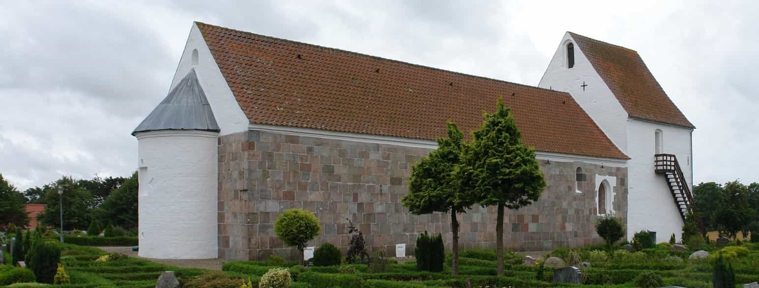 Klovborg Kirke, der kan føres tilbage til ca. år 1200