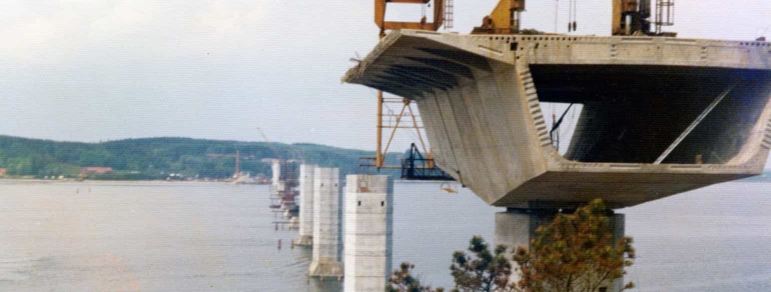 Byggeriet af Sallingsundbroen, 1976